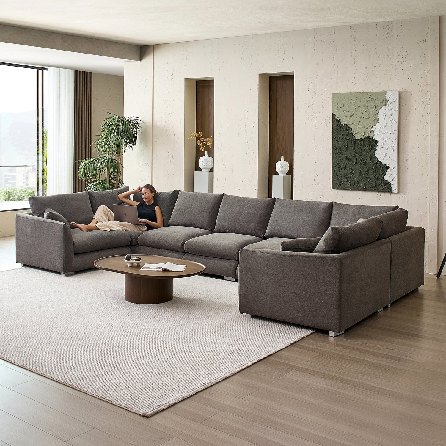Feathers U-Sectional
