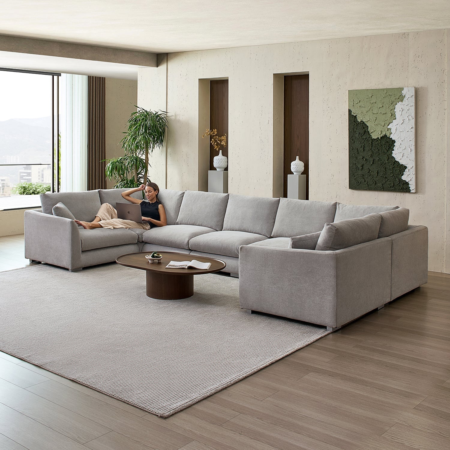 Feathers U-Sectional