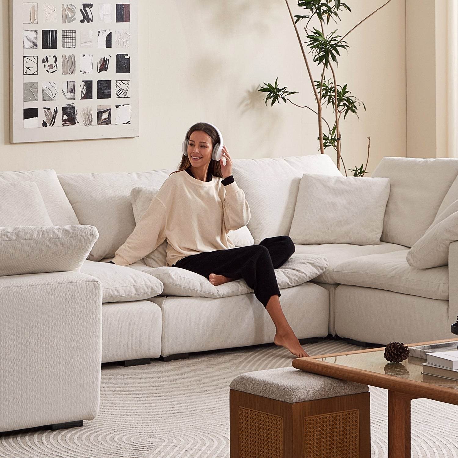 Malibu Cloud U Closed Sectional - Valyouweho