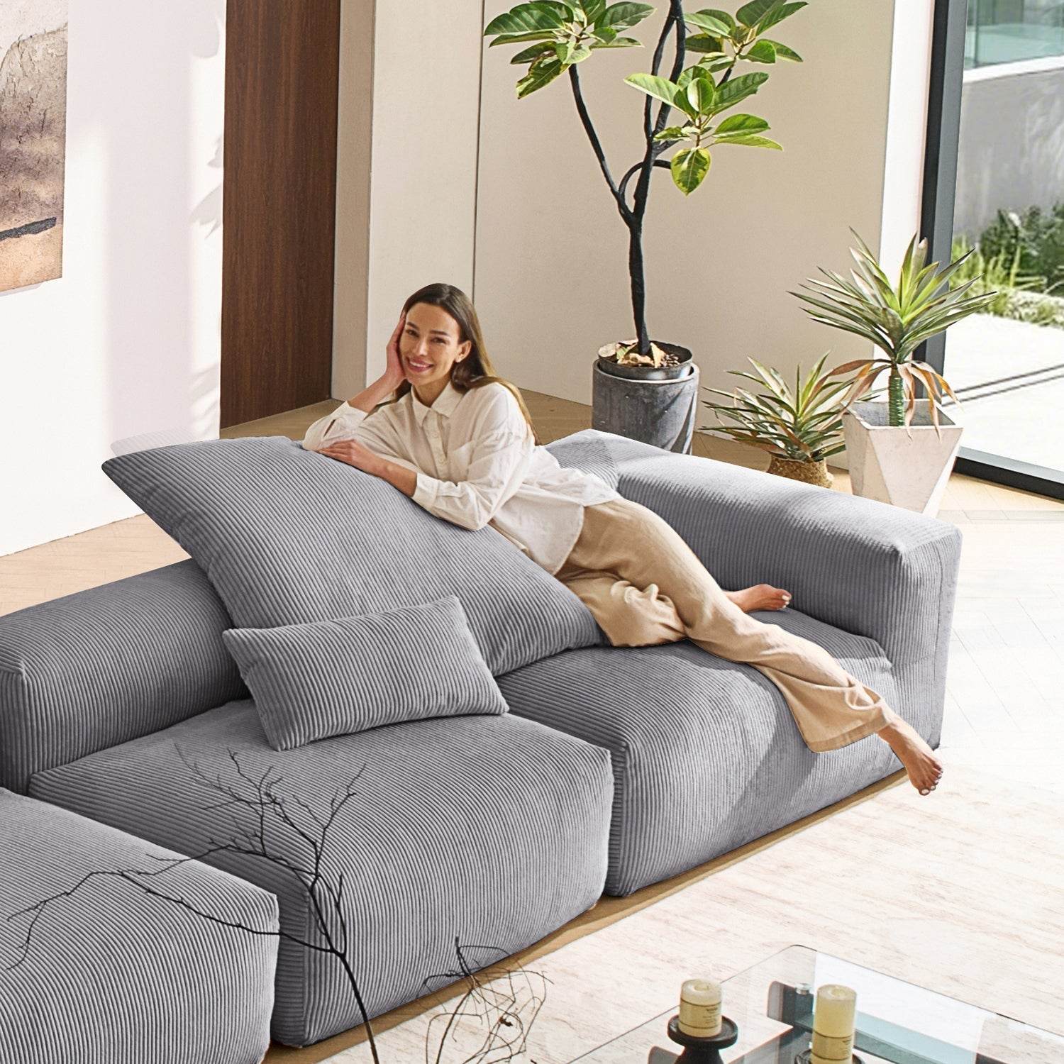 Mellow Closed Sectional - Valyouweho