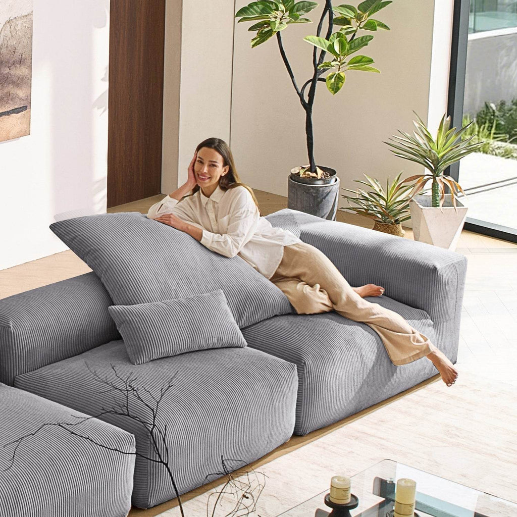 Mellow Closed Sectional - Valyouweho