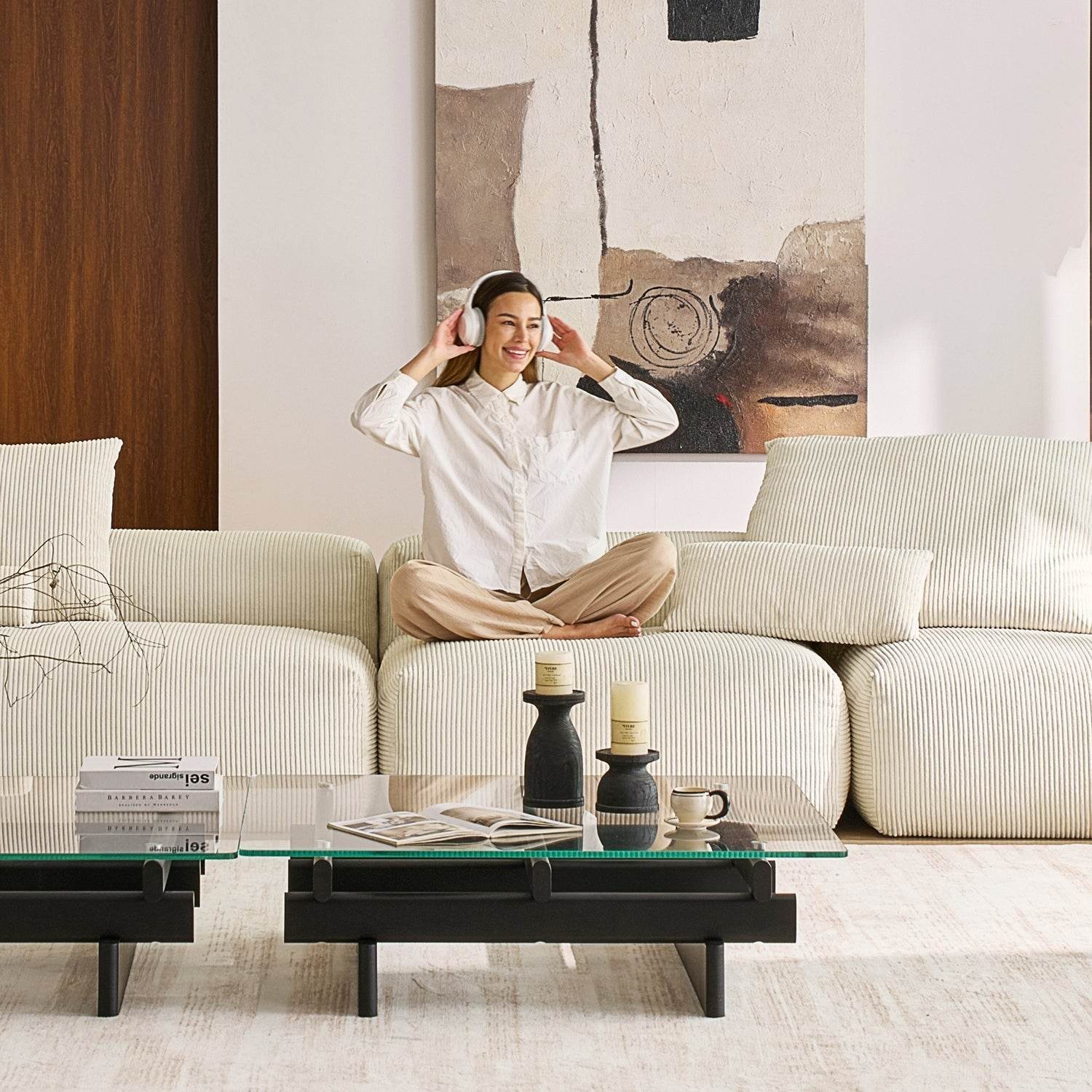 Mellow Closed Sectional - Valyouweho