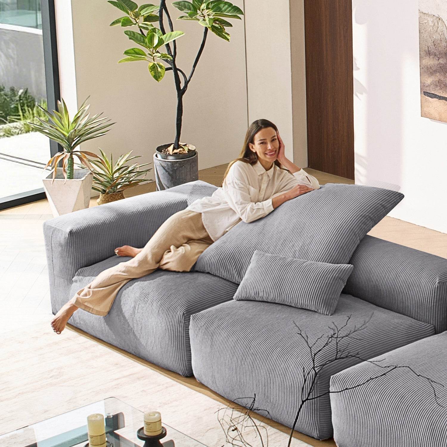 Mellow Closed Sectional - Valyouweho