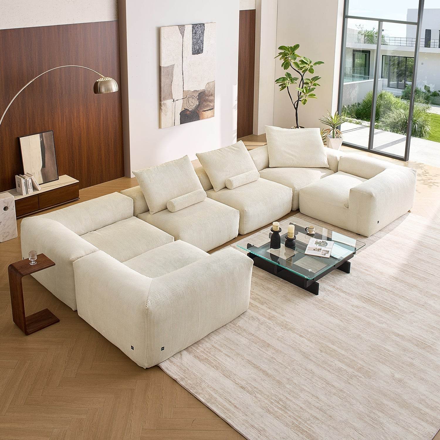 Mellow Closed U Sectional - Valyouweho
