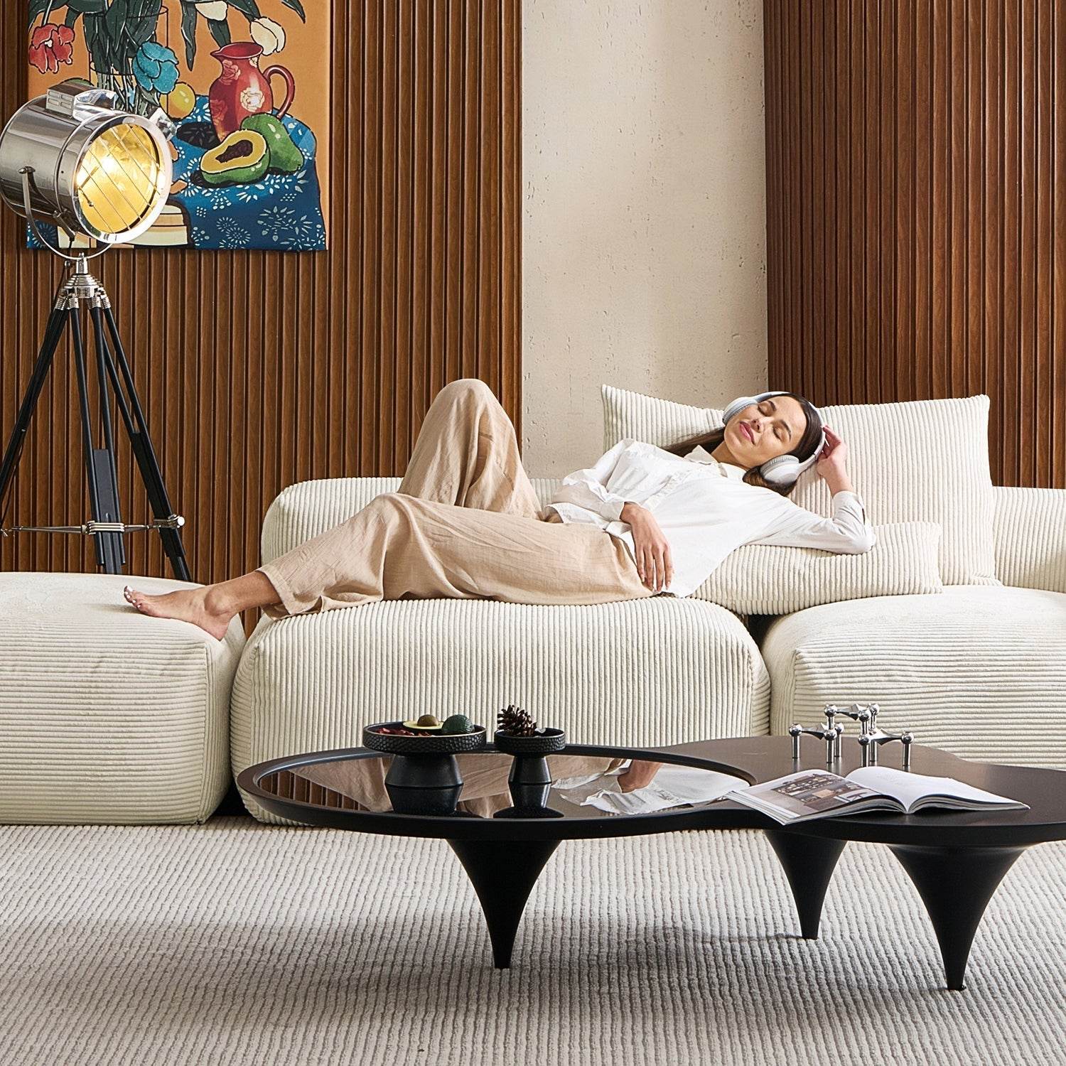Mellow Half-Closed Sectional with Ottoman - Valyouweho