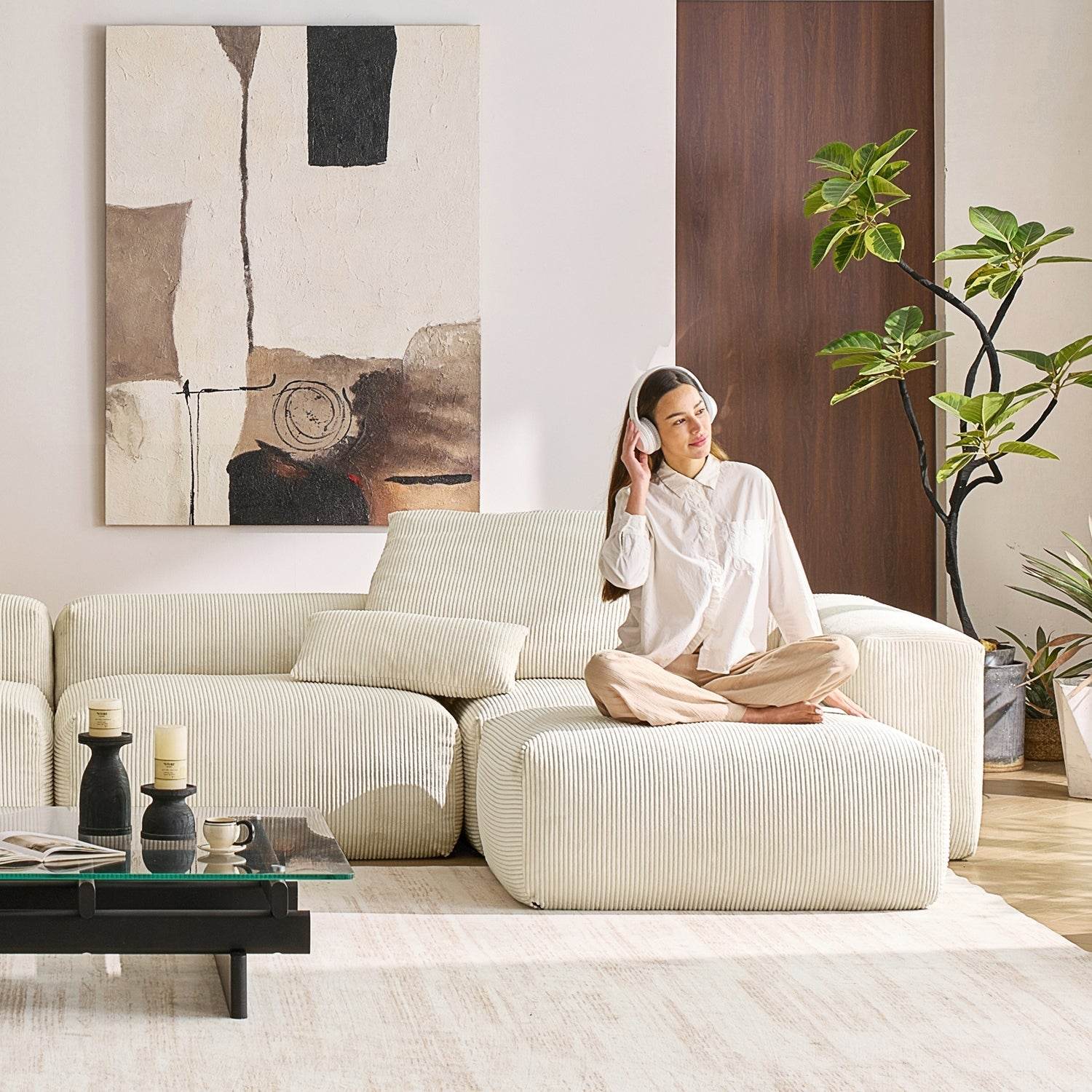 Mellow Sectional with Ottoman - Valyouweho