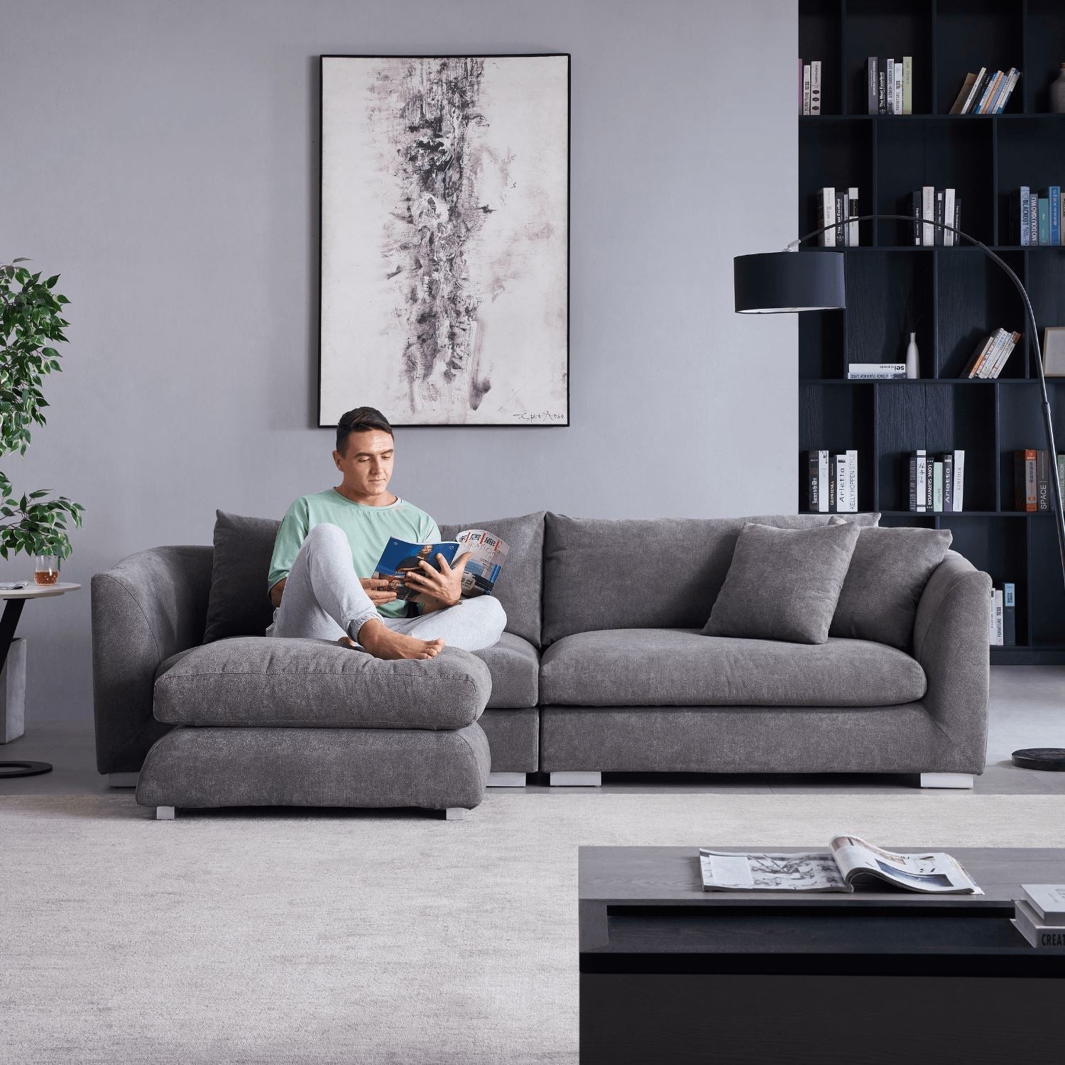 Feathers Sofa + Ottoman - Valyou