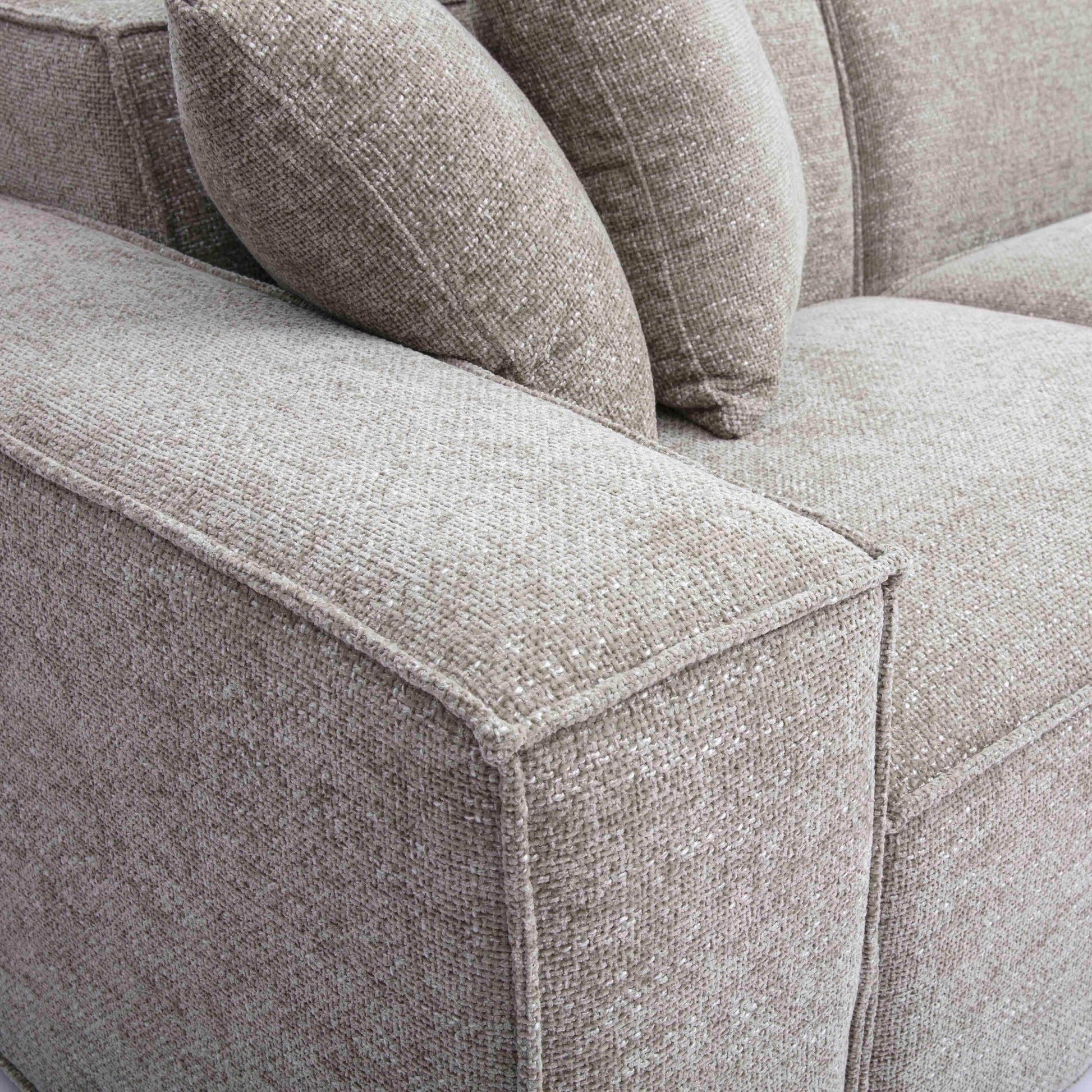 Mindy Sofa - Valyouweho